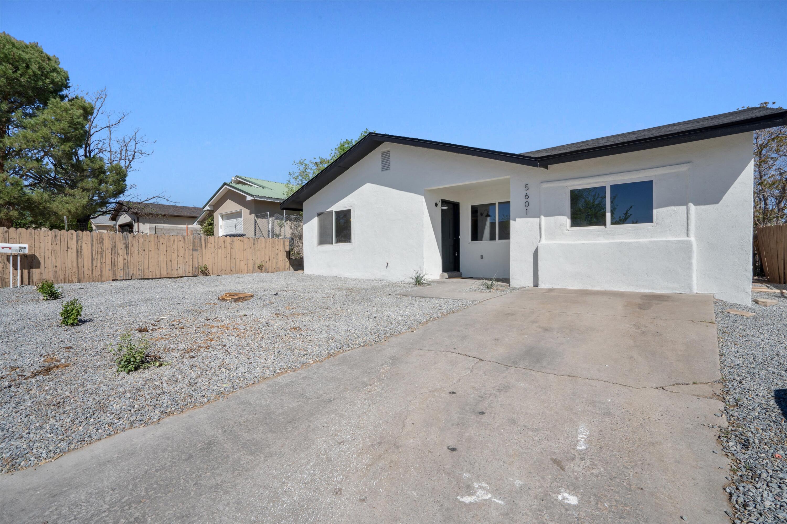 5601 Lucca Avenue, Albuquerque, New Mexico image 3