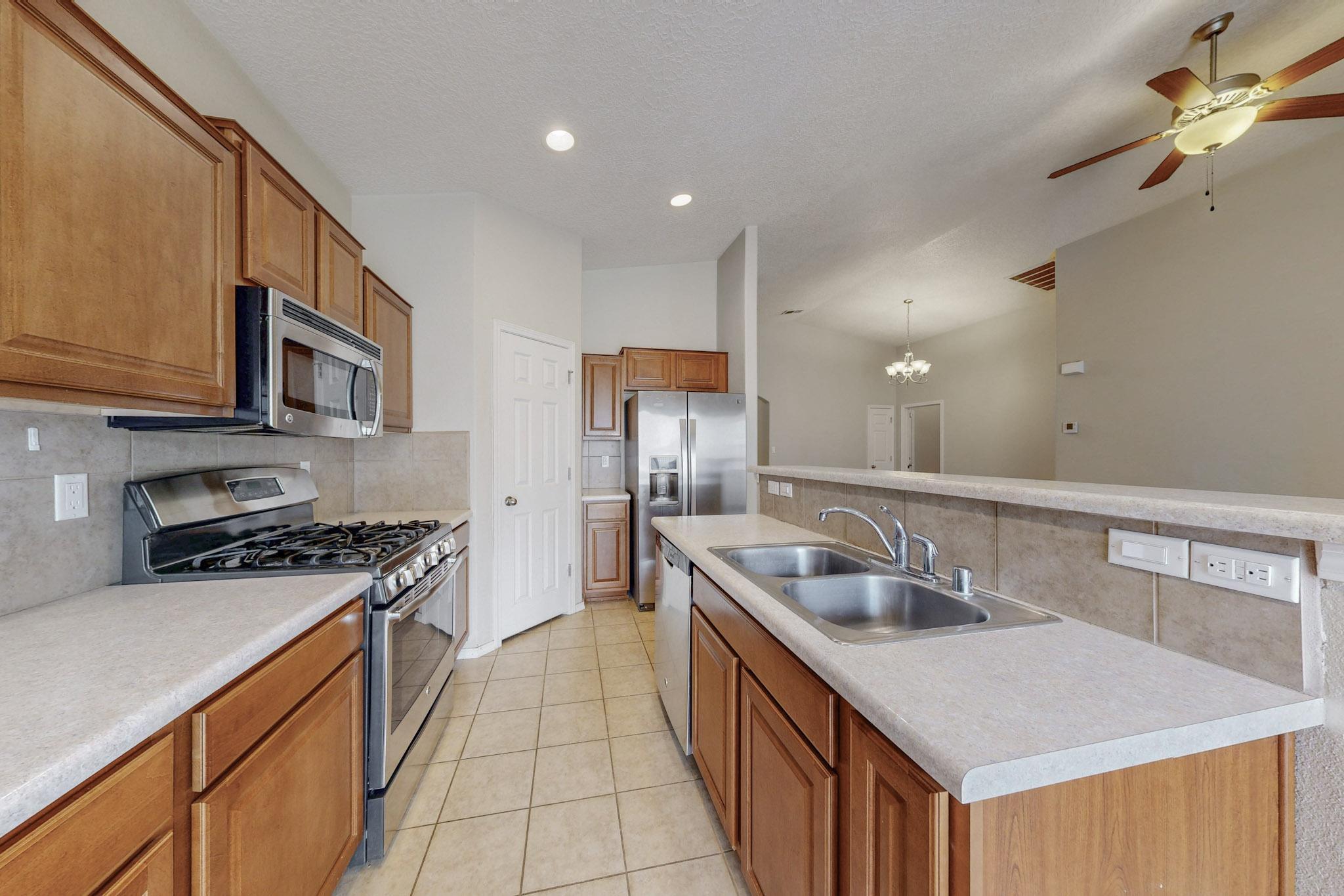1435 Summer Breeze Drive, Albuquerque, New Mexico image 7