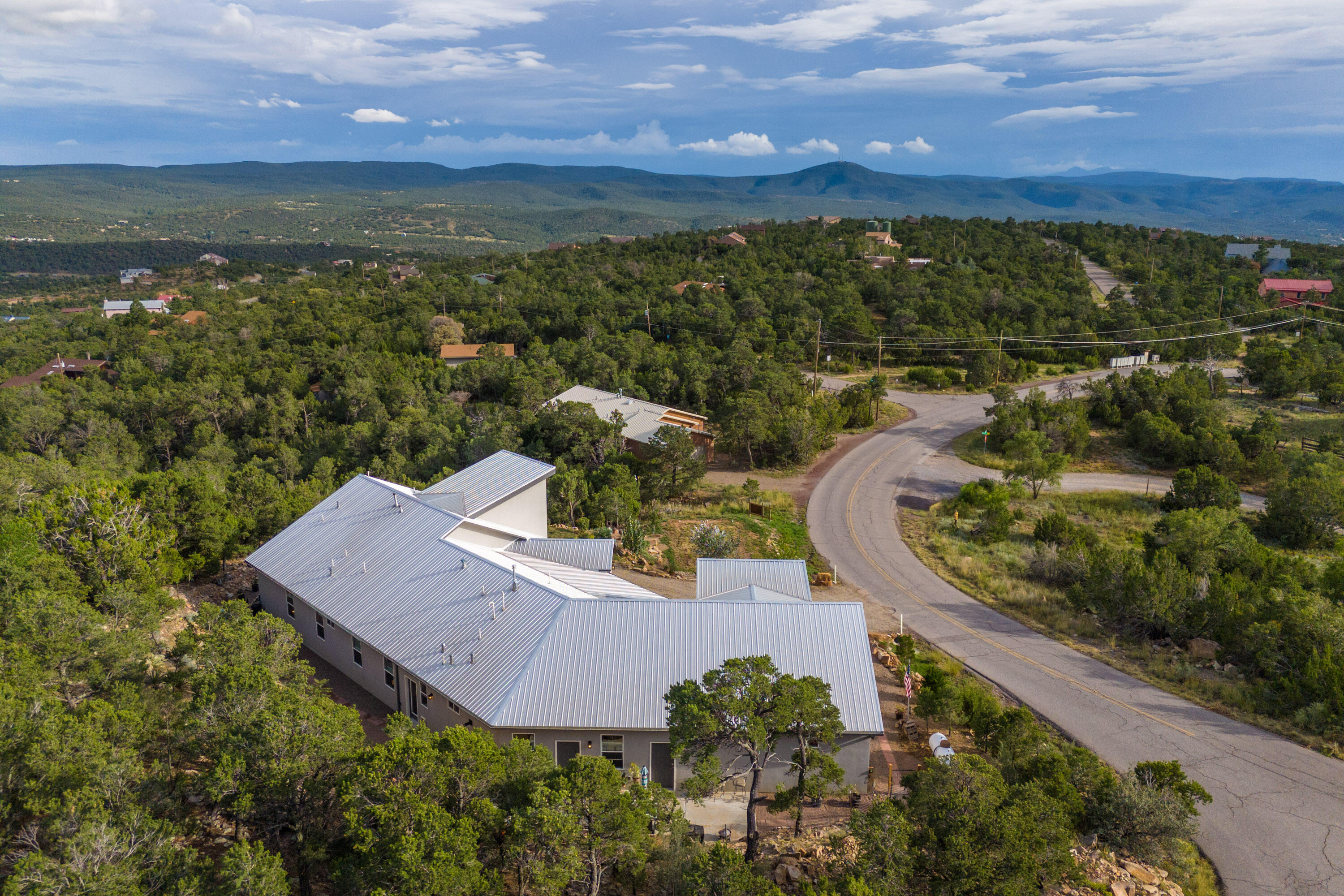 215 Sangre De Cristo Circle, Cedar Crest, New Mexico image 47