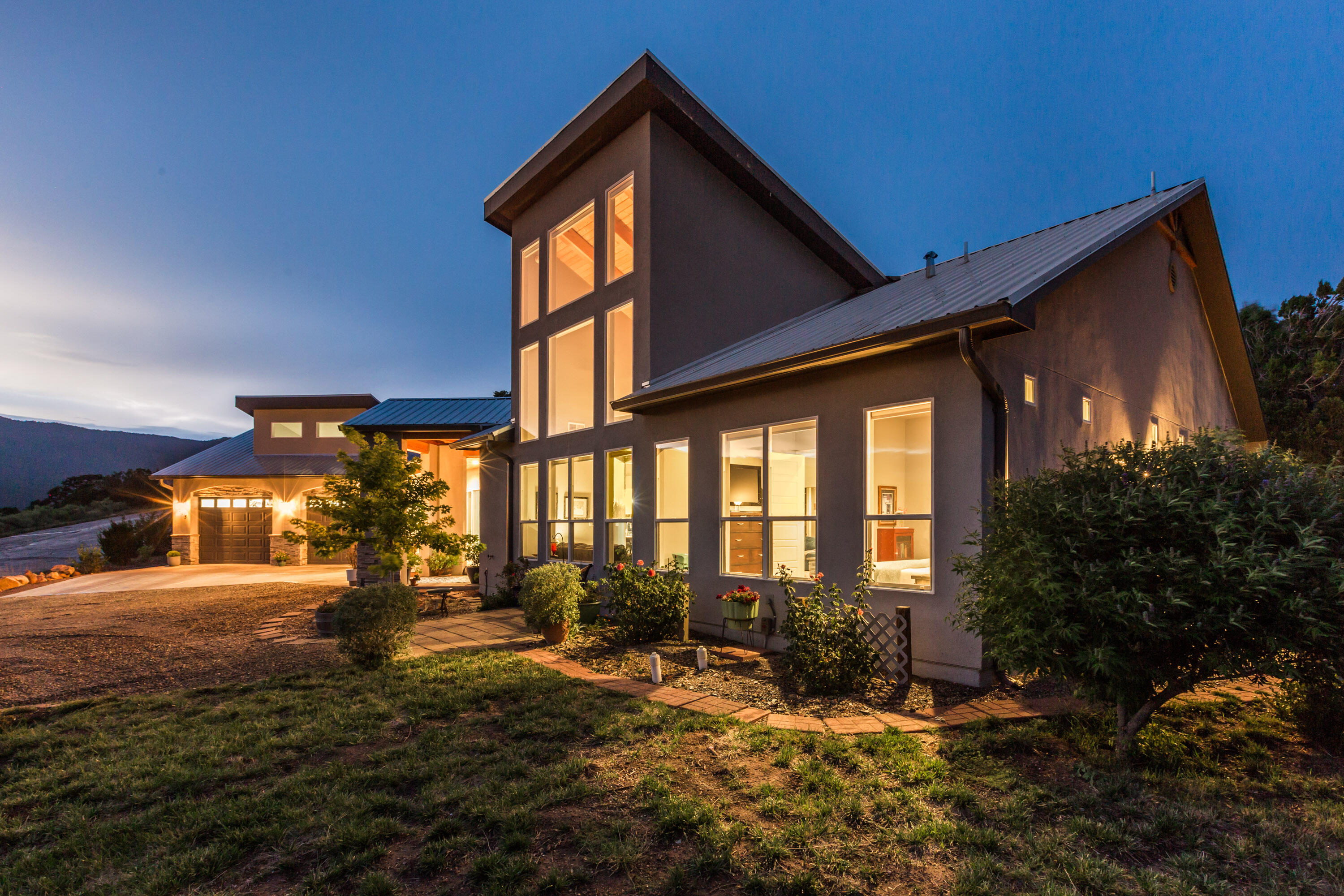 215 Sangre De Cristo Circle, Cedar Crest, New Mexico image 3