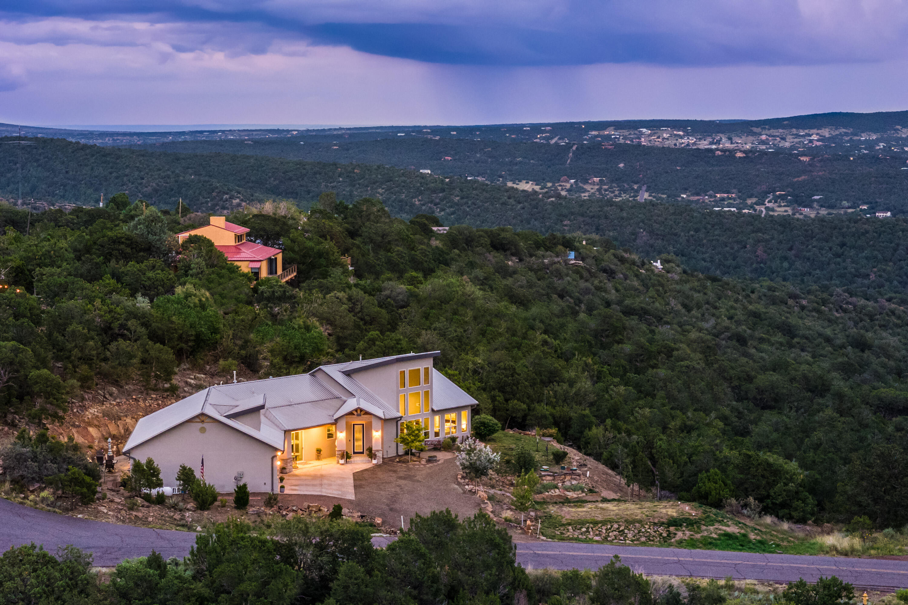 215 Sangre De Cristo Circle, Cedar Crest, New Mexico image 2