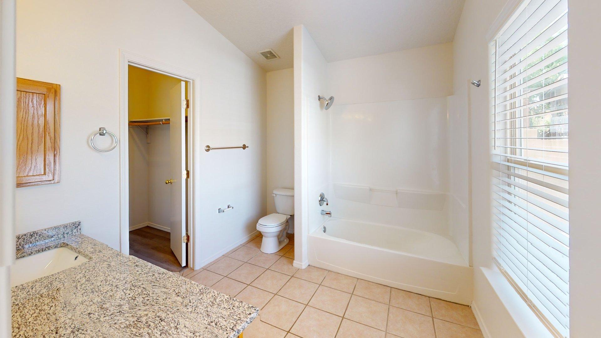 9009 Eagle Vista Drive, Albuquerque, New Mexico image 11