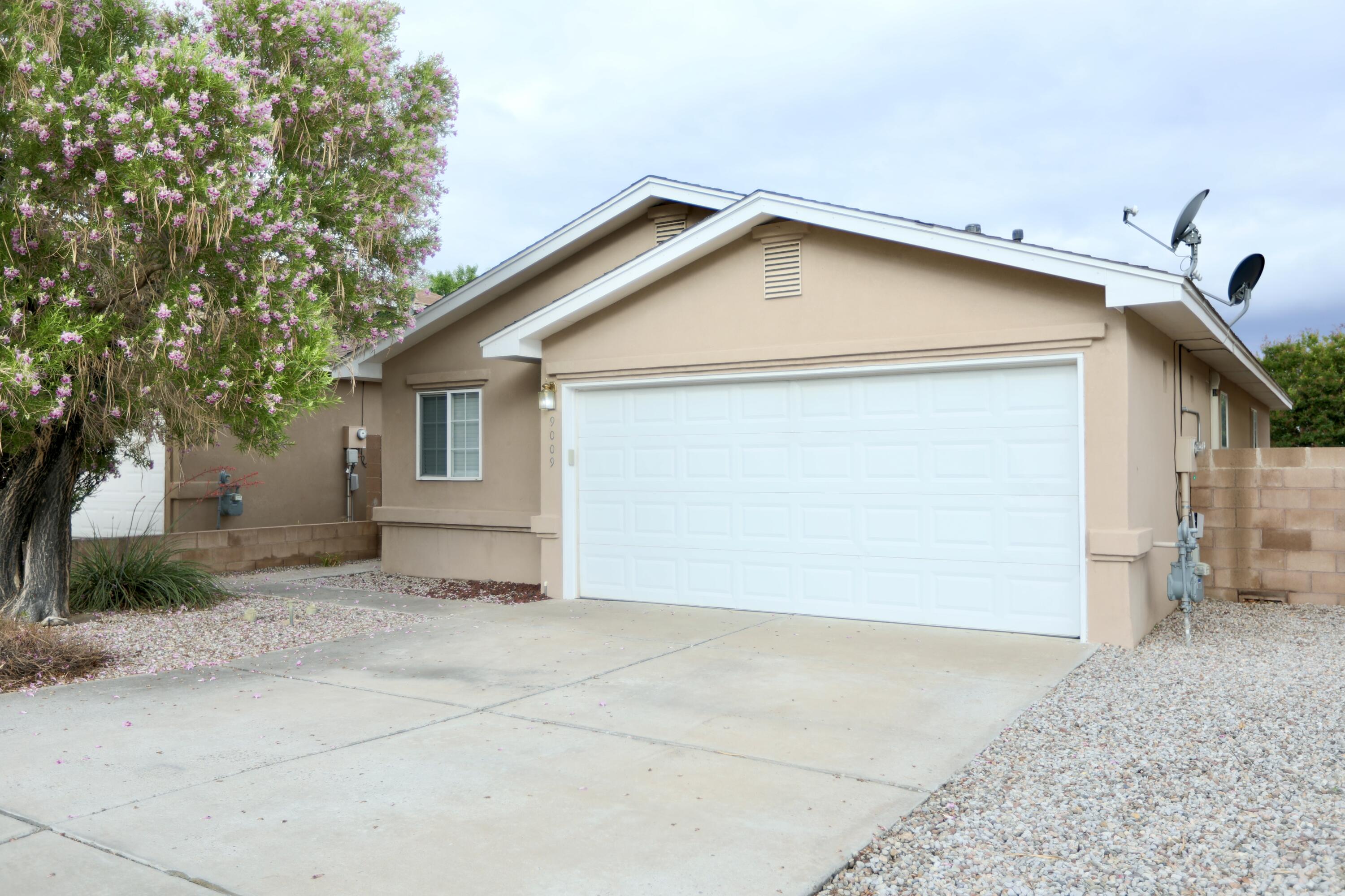 9009 Eagle Vista Drive, Albuquerque, New Mexico image 1