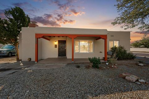 Photo of 4800 Southern Avenue SE, Albuquerque, NM 87108 (MLS # 1093058)
