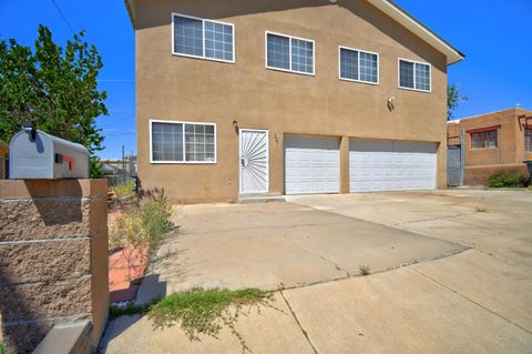 Photo of 221 64th Street SW, Albuquerque, NM 87121 (MLS # 1104053)