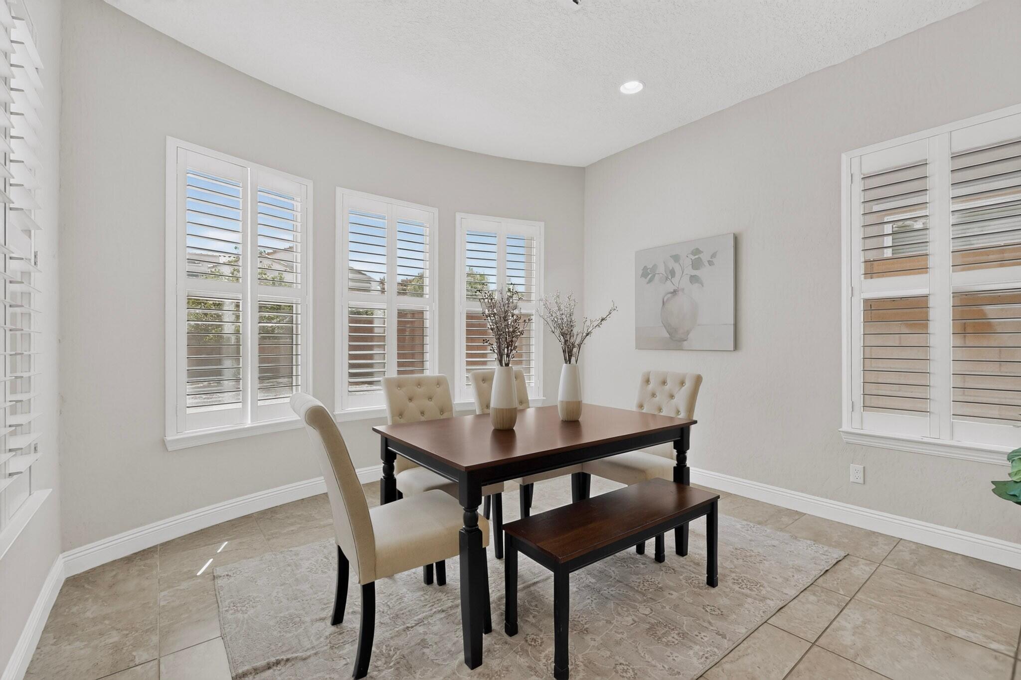 4707 Lluvia Encantada