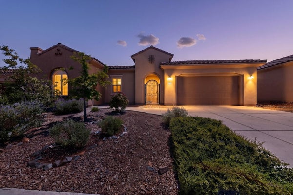4707 LLUVIA ENCANTADA, SANTA FE, NM 87507 - Image aba1d44cac403de3e1e3ecb21581f400/460979413