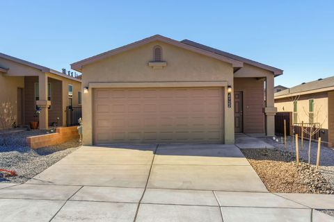 4722 Grizzly Peak Road NE Rio Rancho NM 87144