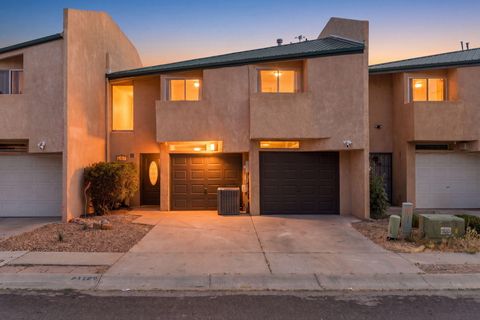 Photo of 1729 Del Cielo Drive NW, Albuquerque, NM 87105 (MLS # 1102566)