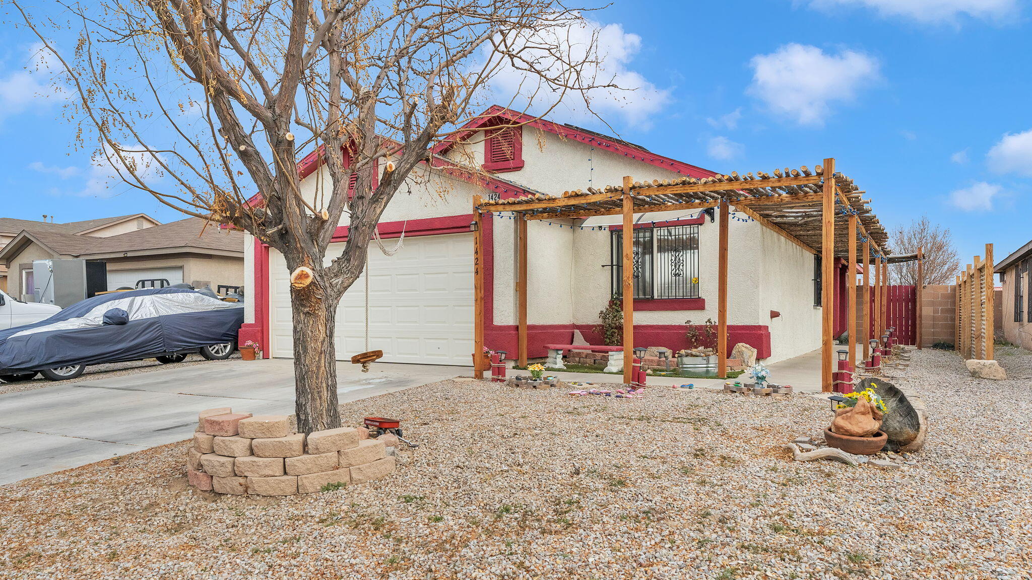 1424 Dona Arcelia Street, Albuquerque, New Mexico image 2