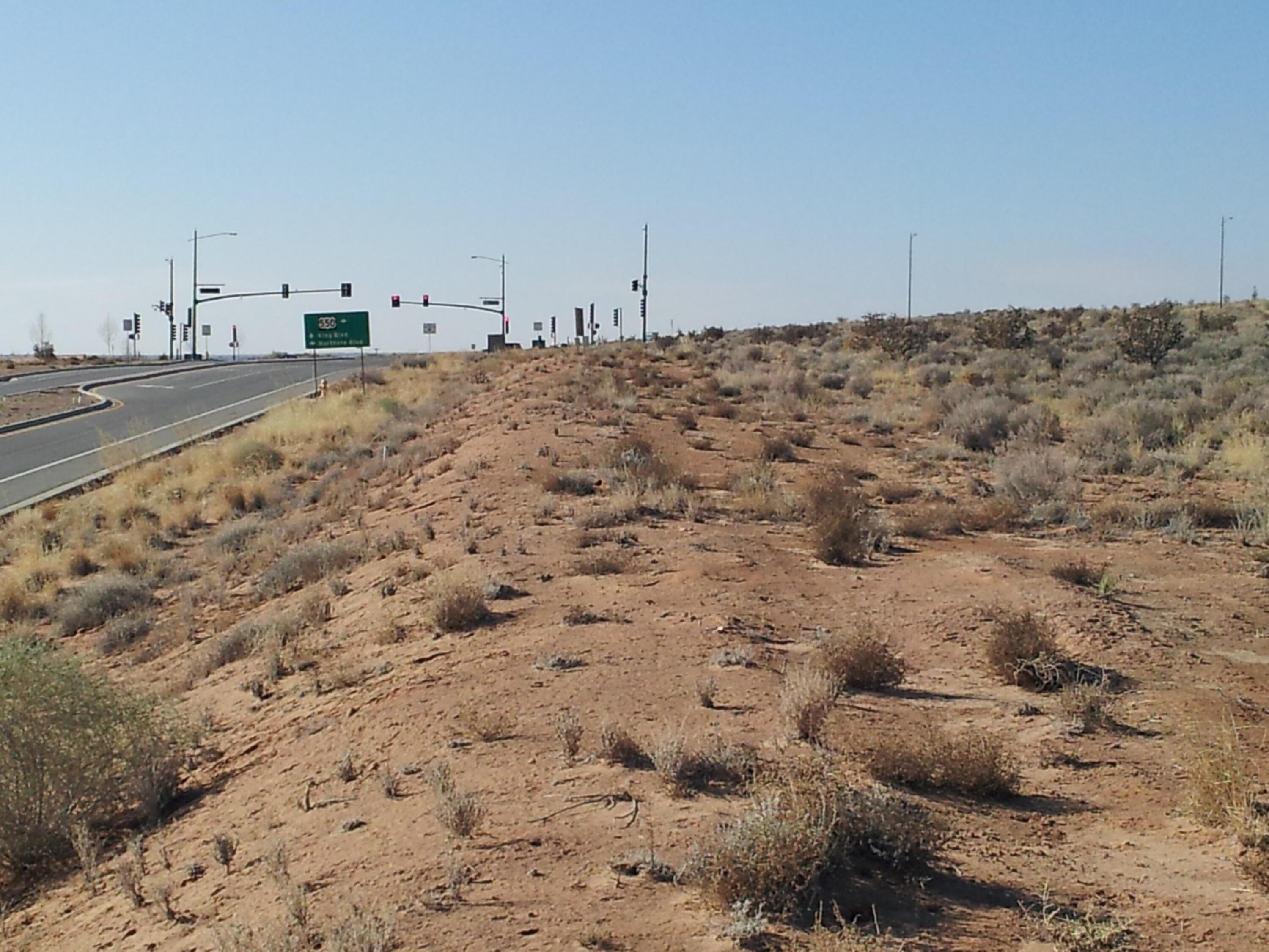 Metro (u21b15l16) Avenue, Rio Rancho, New Mexico image 2