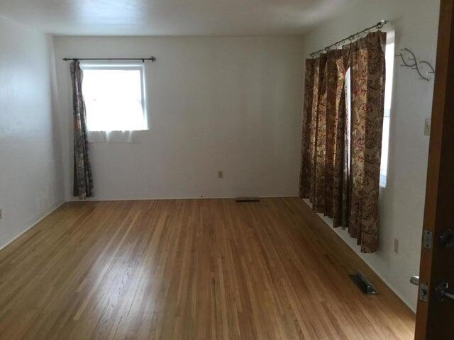 612 W Monroe Street SE