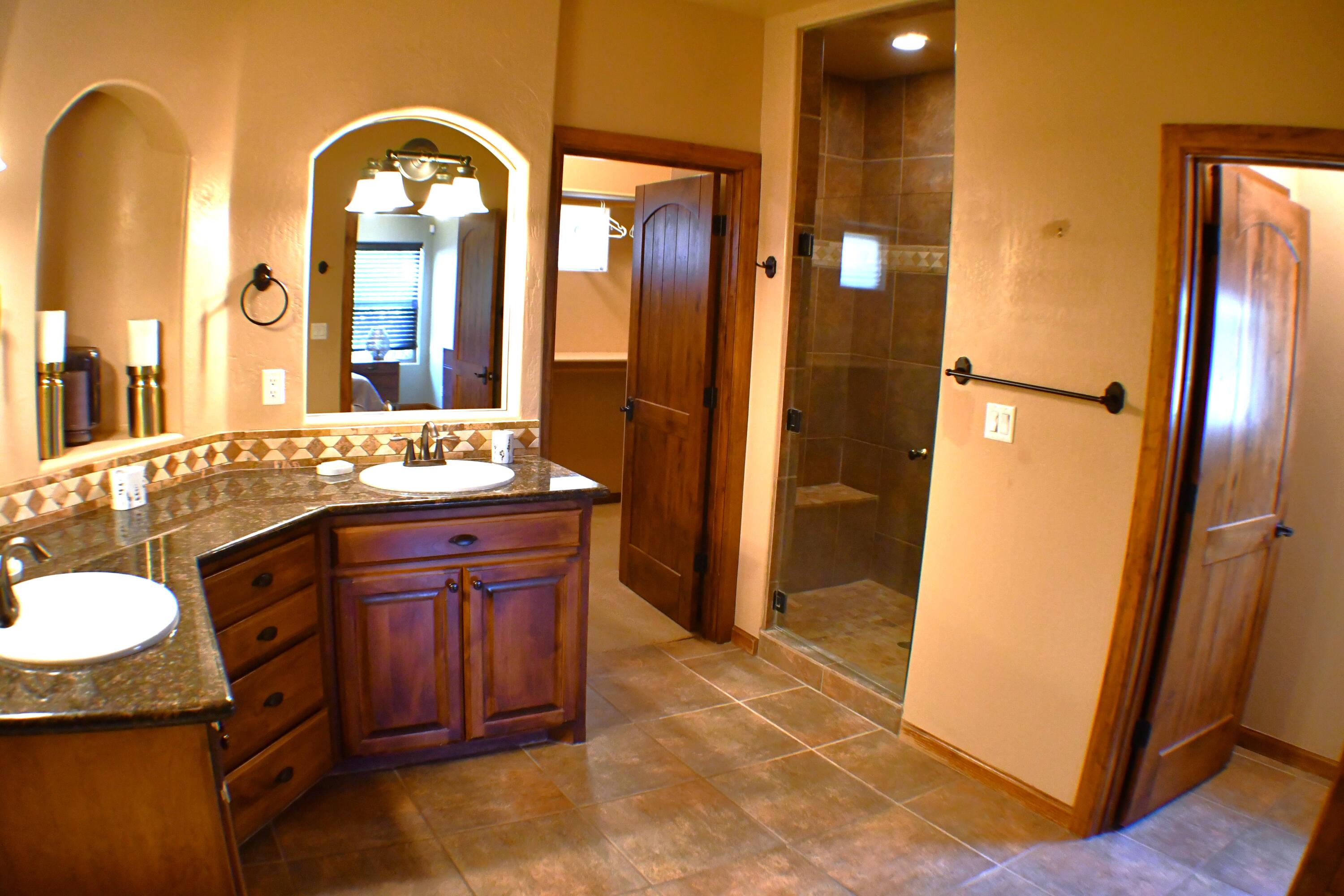 2403 Mountain Road, Albuquerque, New Mexico image 24