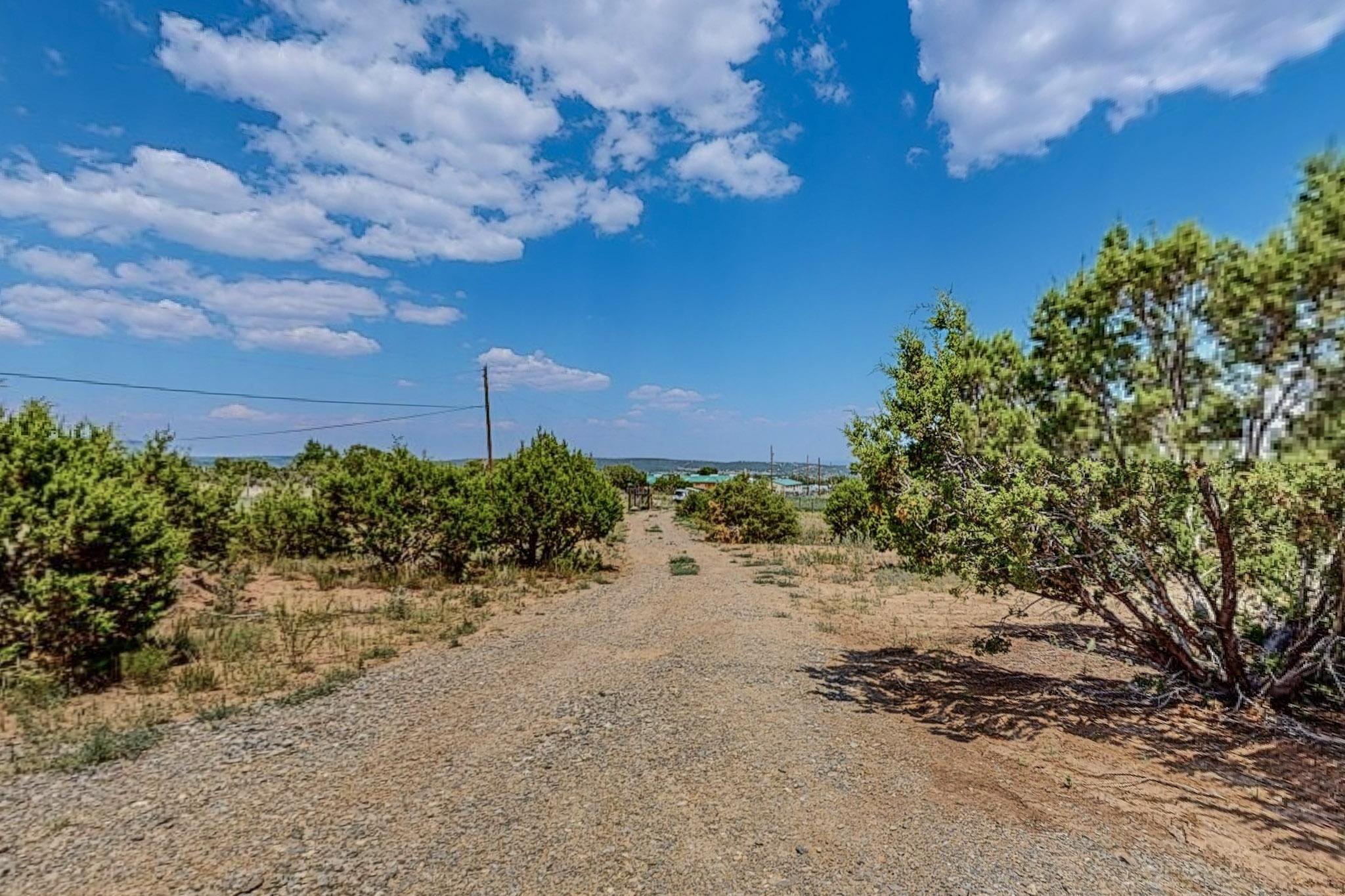 19 Edge Of Wood Rd Road, Tijeras, New Mexico image 3