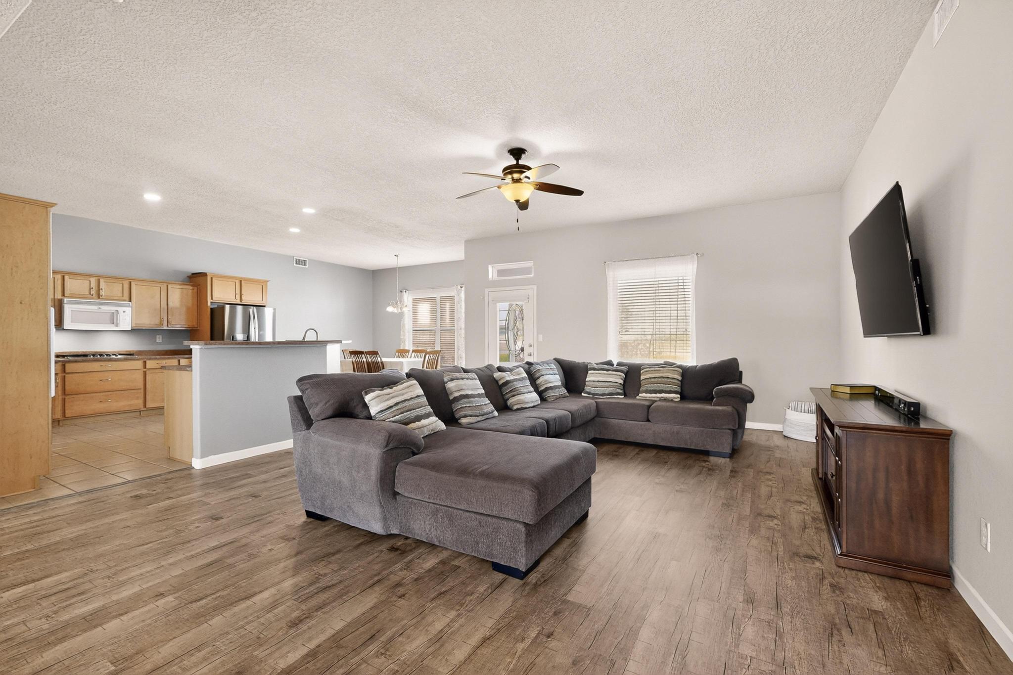 505 Accipitrine Court SE