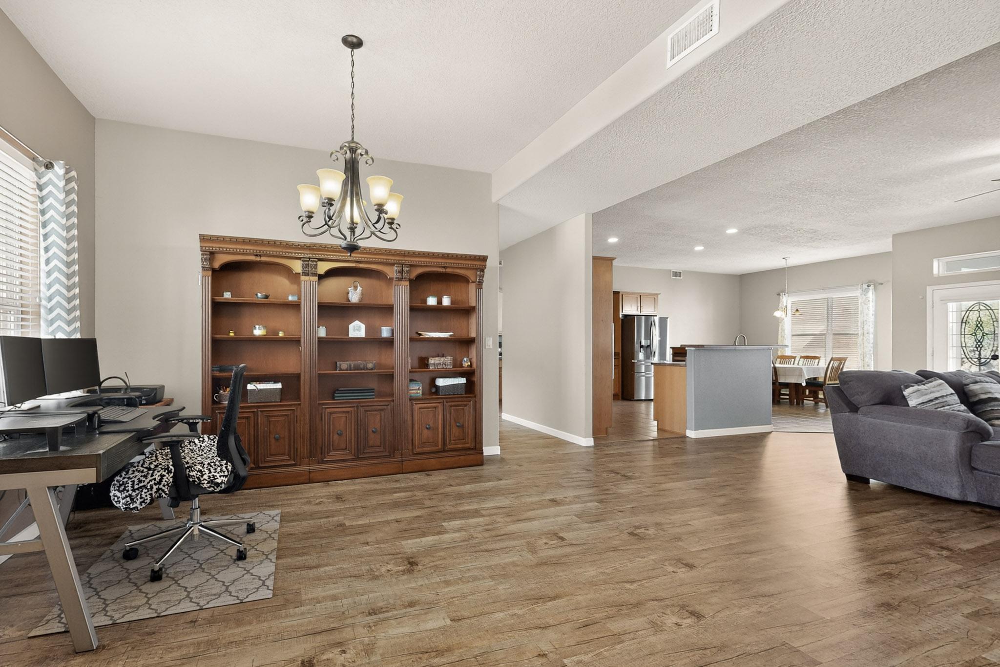 505 Accipitrine Court SE