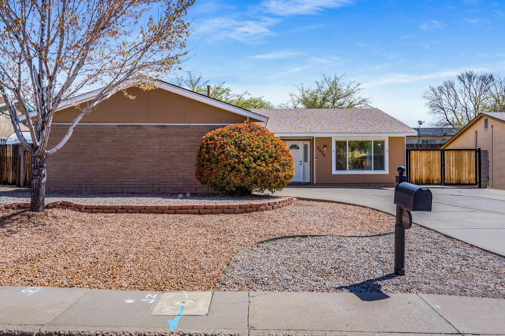 3826 Espejo Street NE