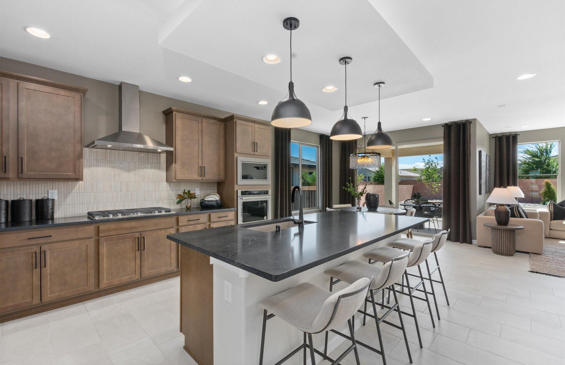 2201 Sandra Loop NE