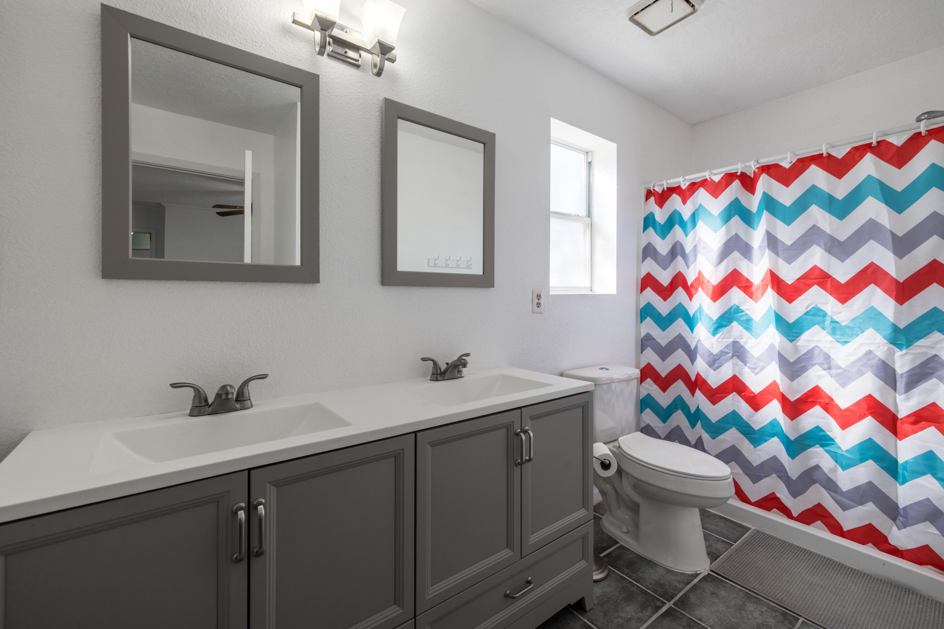 Rio Rancho, New Mexico 87144, United States, 4 Bedrooms Bedrooms, ,2 BathroomsBathrooms,Residential,Active,236570