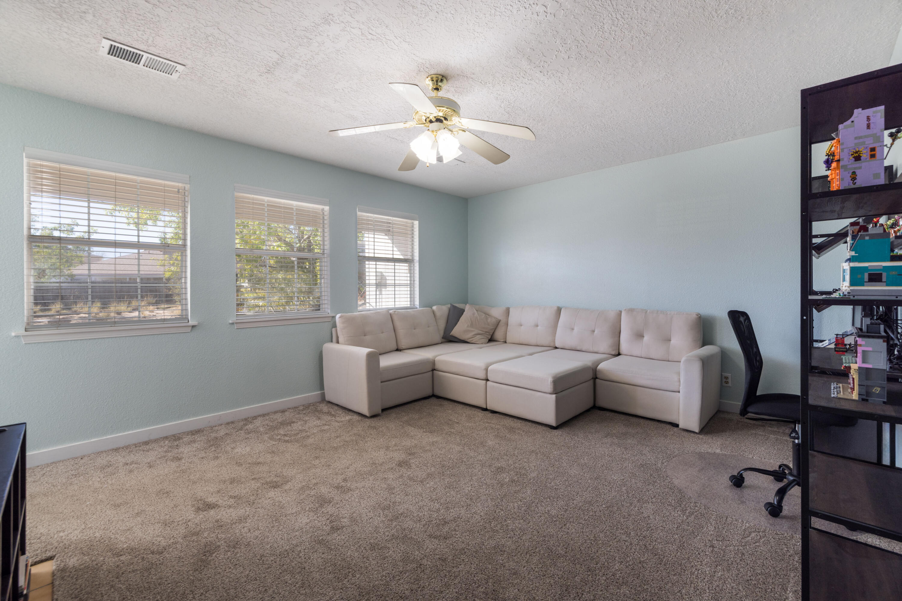 Rio Rancho, New Mexico 87144, United States, 4 Bedrooms Bedrooms, ,2 BathroomsBathrooms,Residential,Active,236570