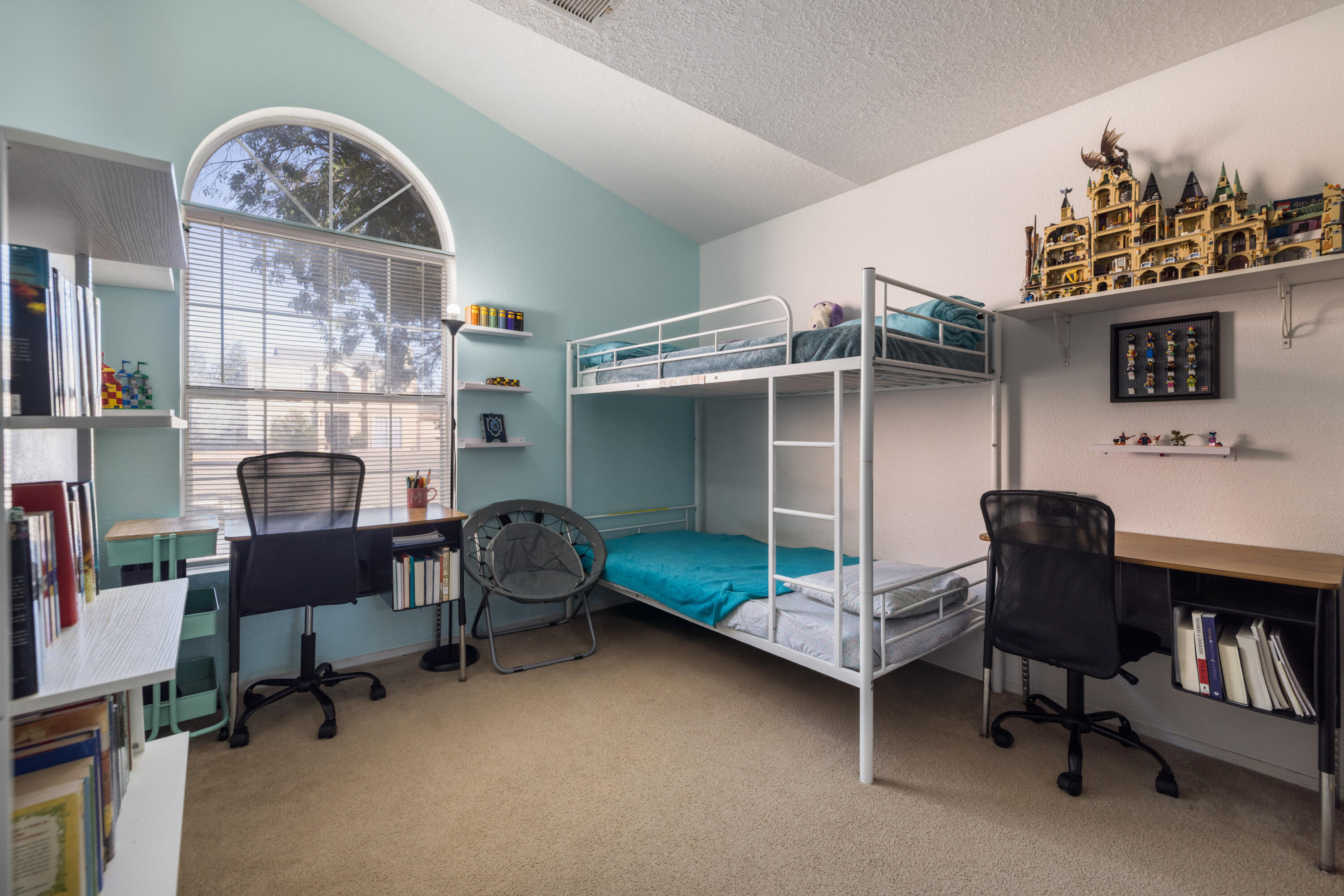 Rio Rancho, New Mexico 87144, United States, 4 Bedrooms Bedrooms, ,2 BathroomsBathrooms,Residential,Active,236570