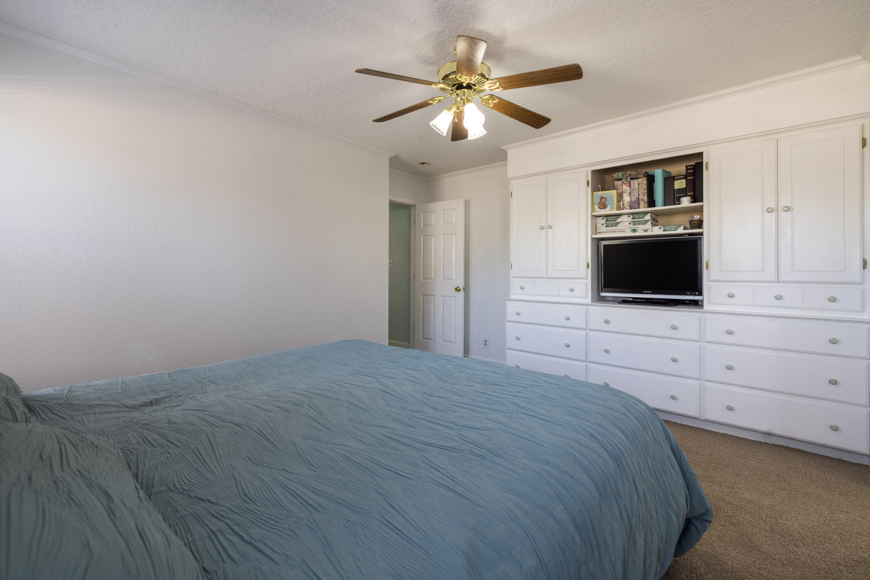 Rio Rancho, New Mexico 87144, United States, 4 Bedrooms Bedrooms, ,2 BathroomsBathrooms,Residential,Active,236570