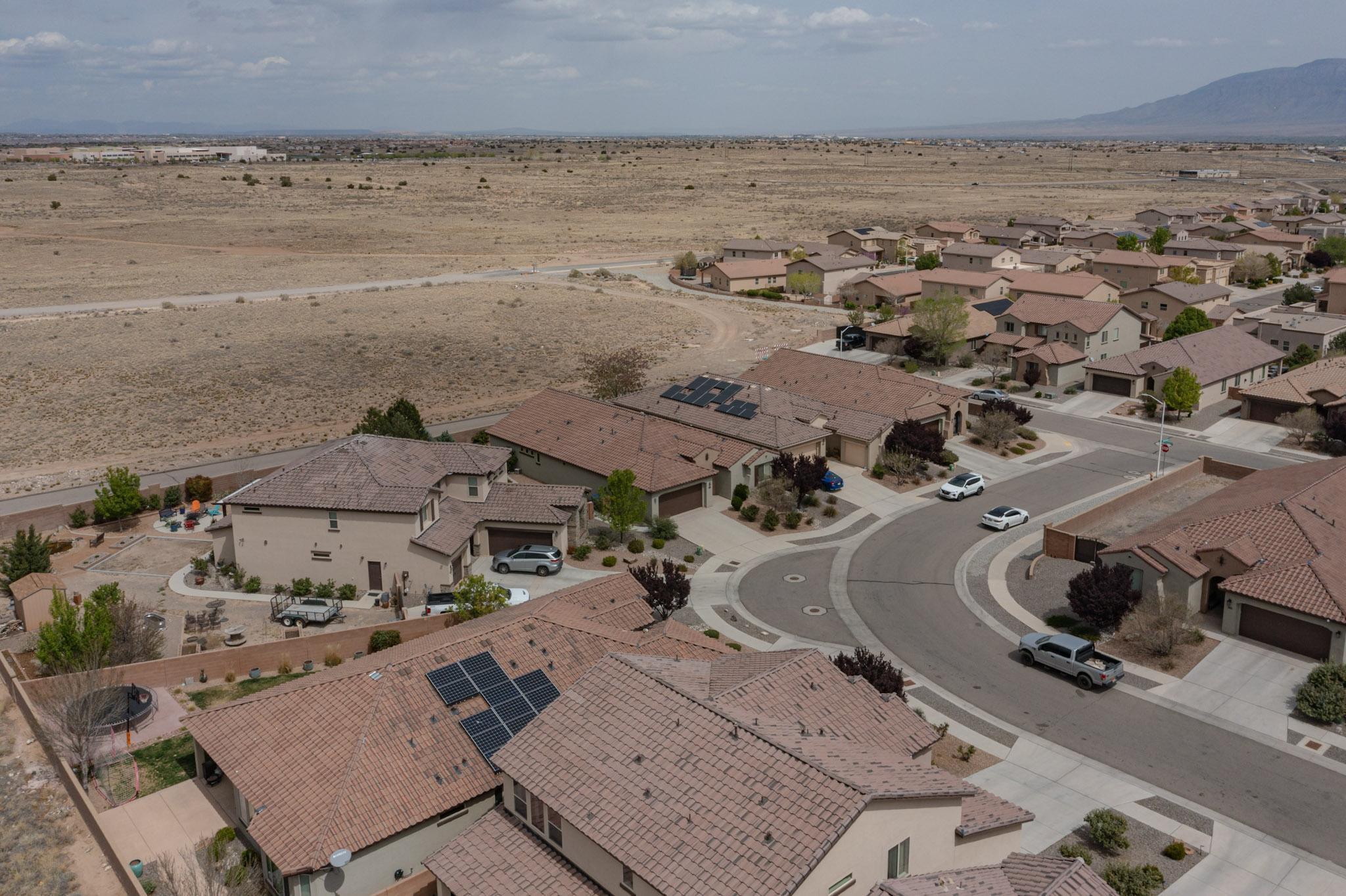 8752 Abierto Vista Circle NW