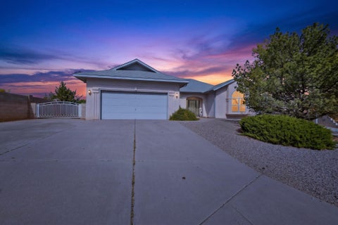 Homes For Sale - 7201 Syr Court<br/> Rio Rancho, NM 87144