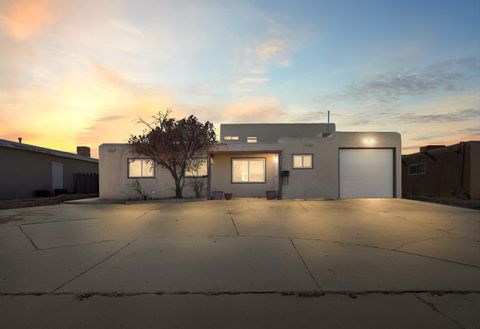 Photo of 4032 Comanche Road NE, Albuquerque, NM 87110 (MLS # 1096764)