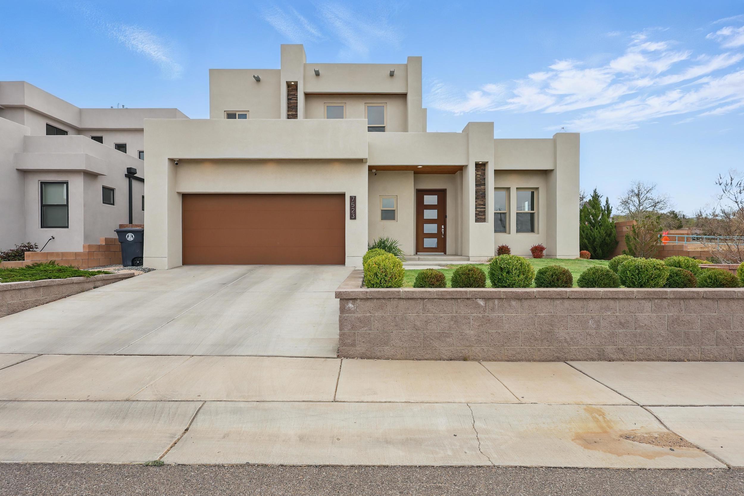 7523 Eagle Rock Avenue, Albuquerque, New Mexico image 2