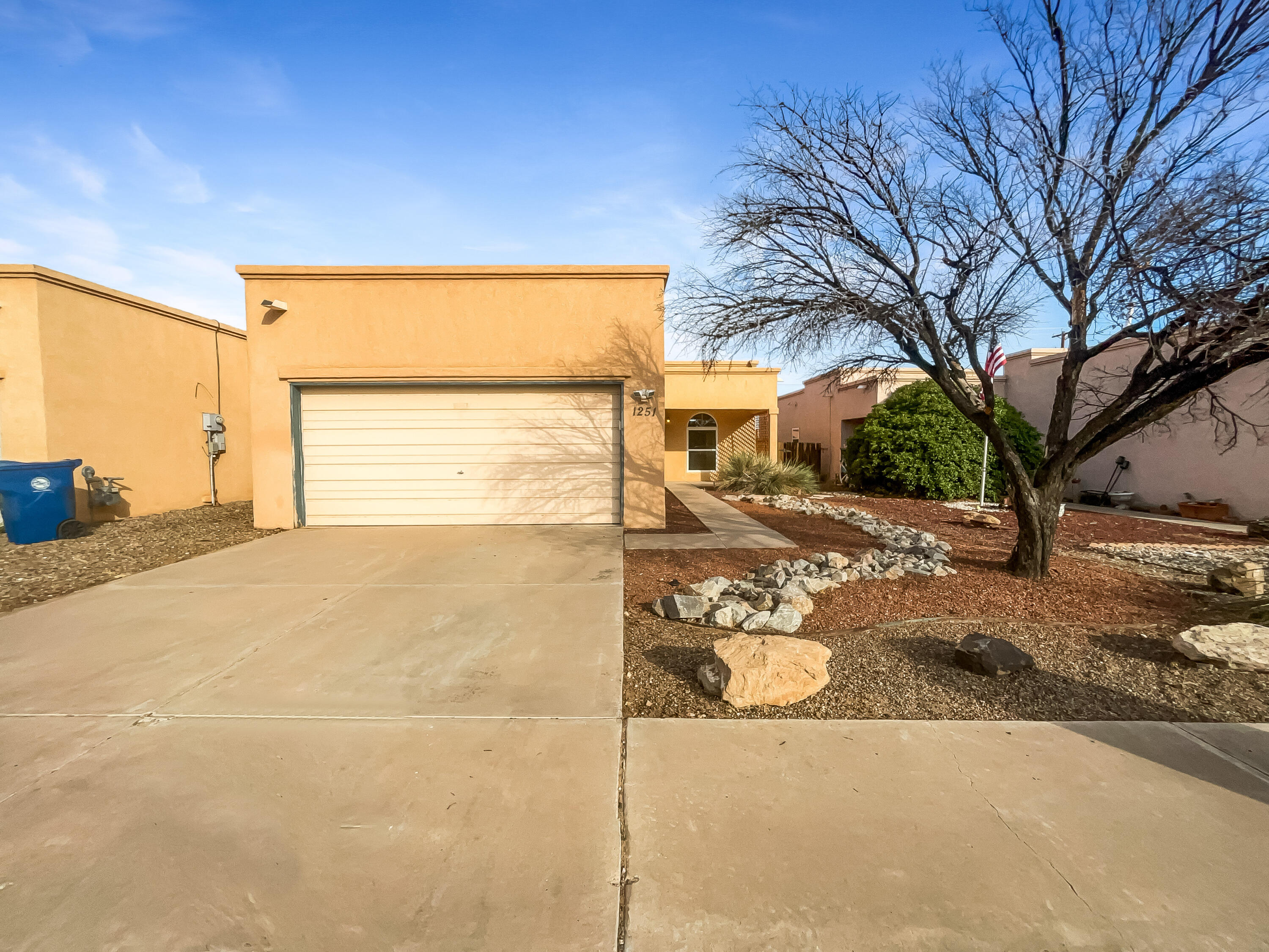 1251 Camino Del Rey Drive, Los Lunas, New Mexico image 1