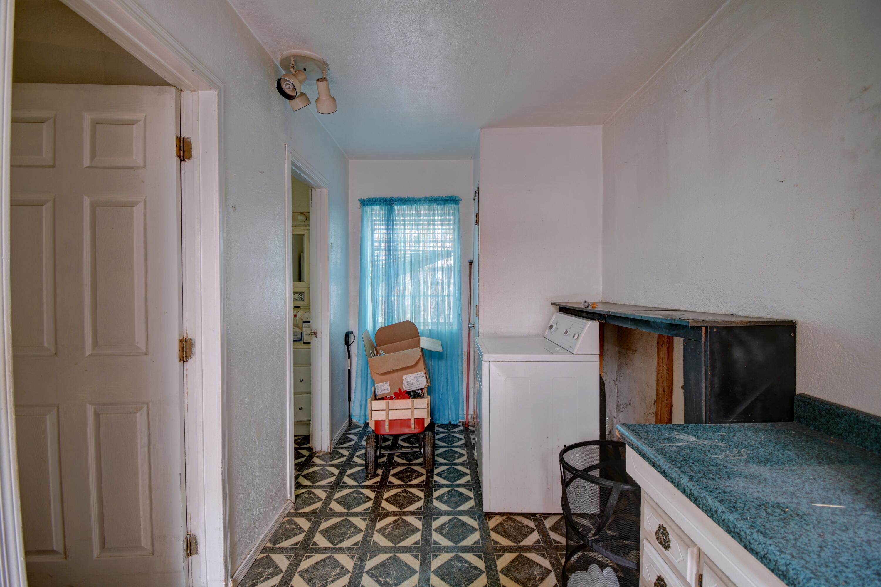 840 Griegos Road, Albuquerque, New Mexico image 15