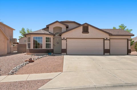 Homes For Sale - 215 Boot Hill Loop<br/> Valencia County, Los Lunas, NM 87031