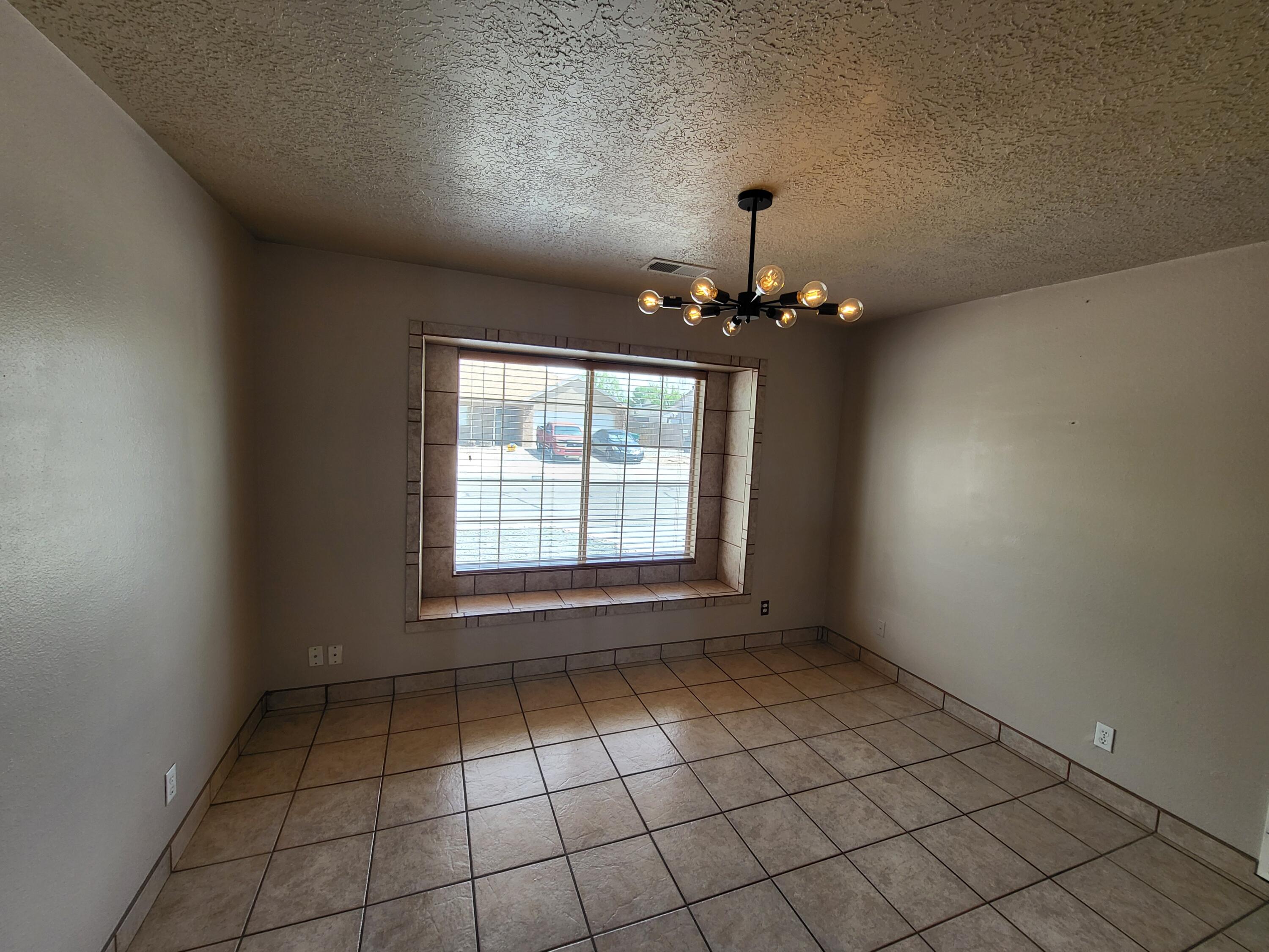 1713 Blueberry Drive, Rio Rancho, New Mexico image 7