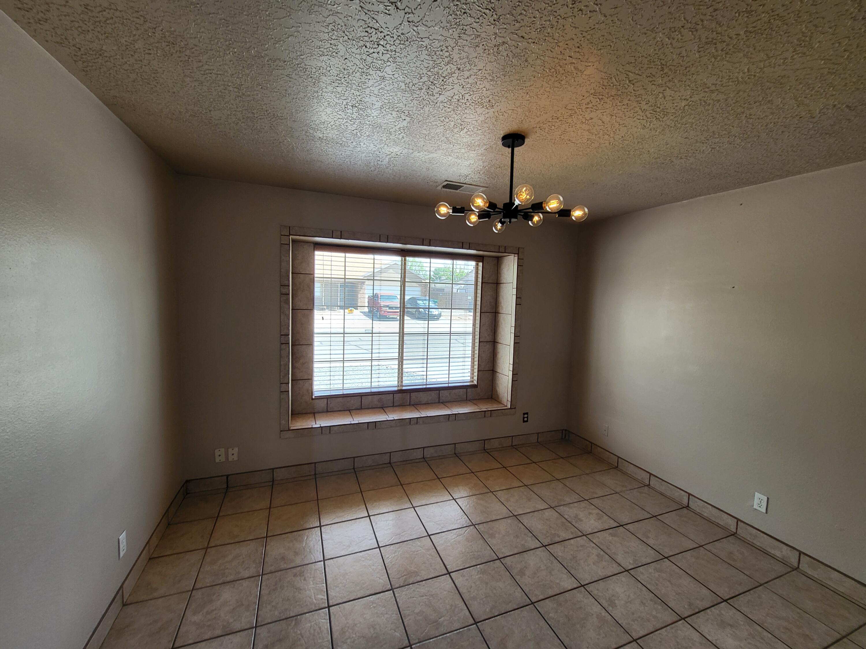 1713 Blueberry Drive, Rio Rancho, New Mexico image 6