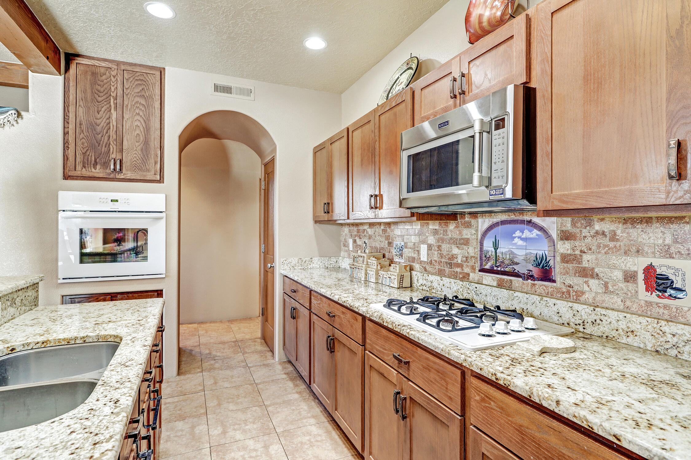 604 Avenida Los Suenos