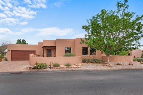 Homes For Sale - 604 Avenida Los Suenos<br/> Bernalillo, NM 87004