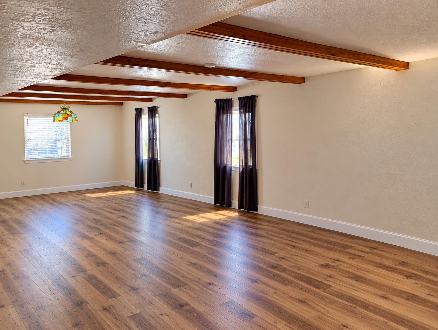 2833 San Mateo Boulevard NE