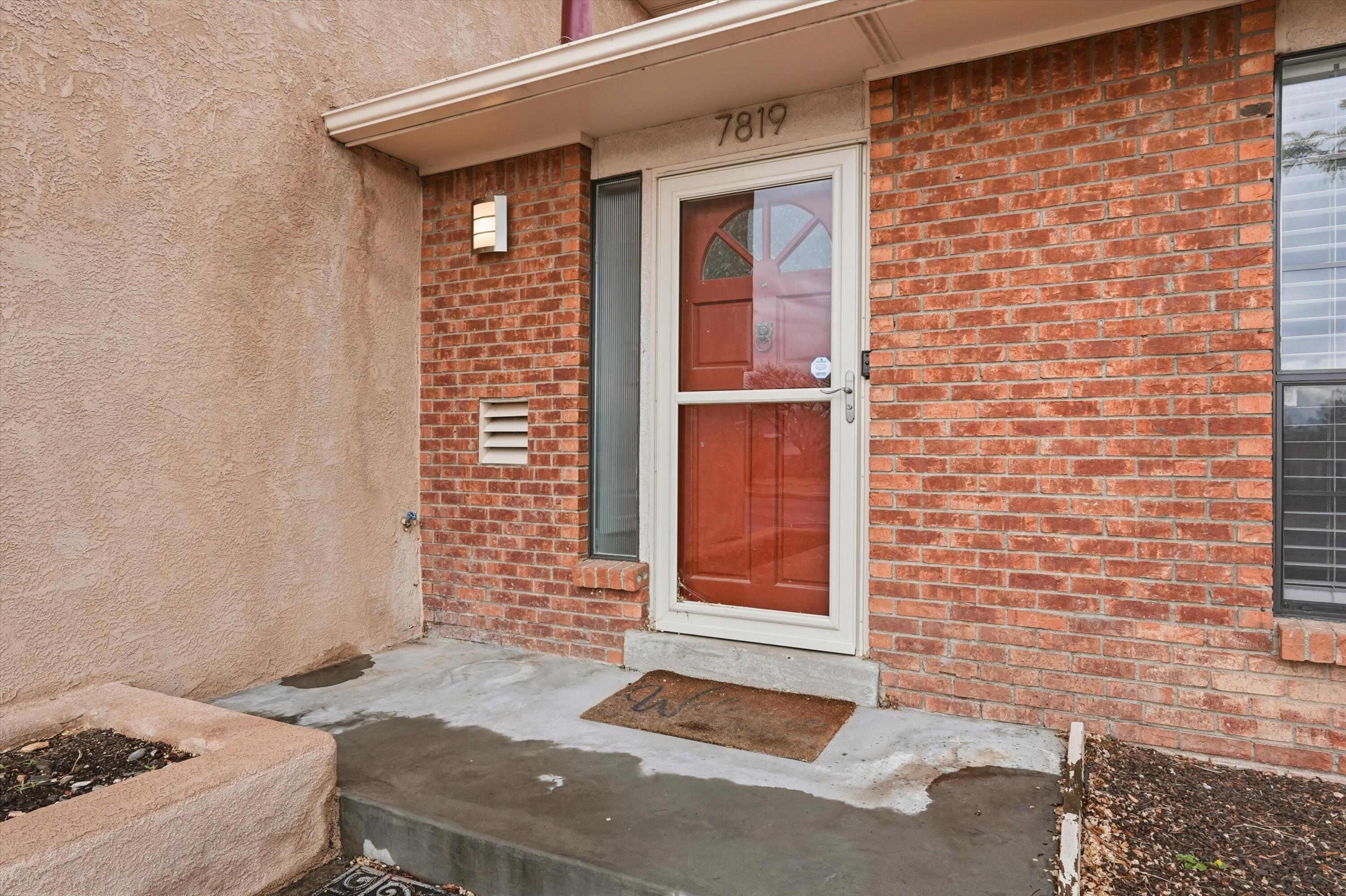 7819 Pioneer Trail NE