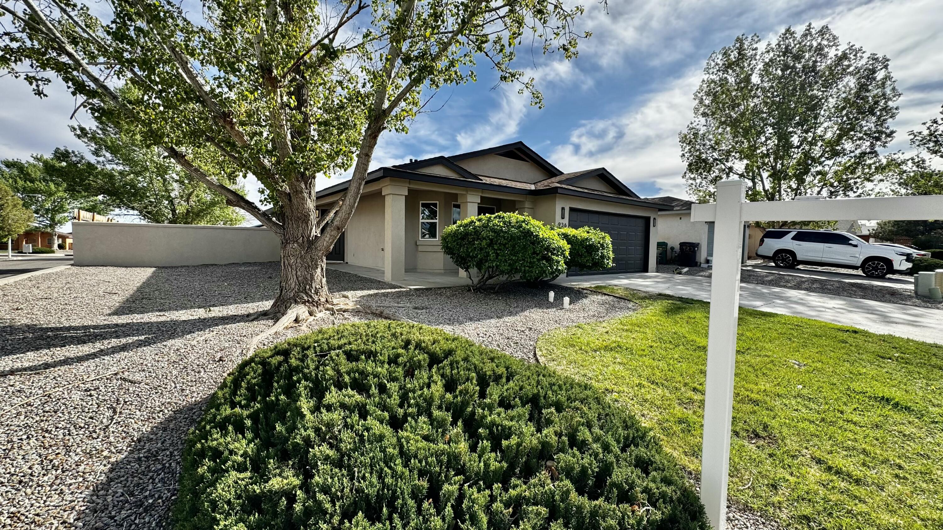 936 Perry Meadows Drive, Rio Rancho, New Mexico image 2