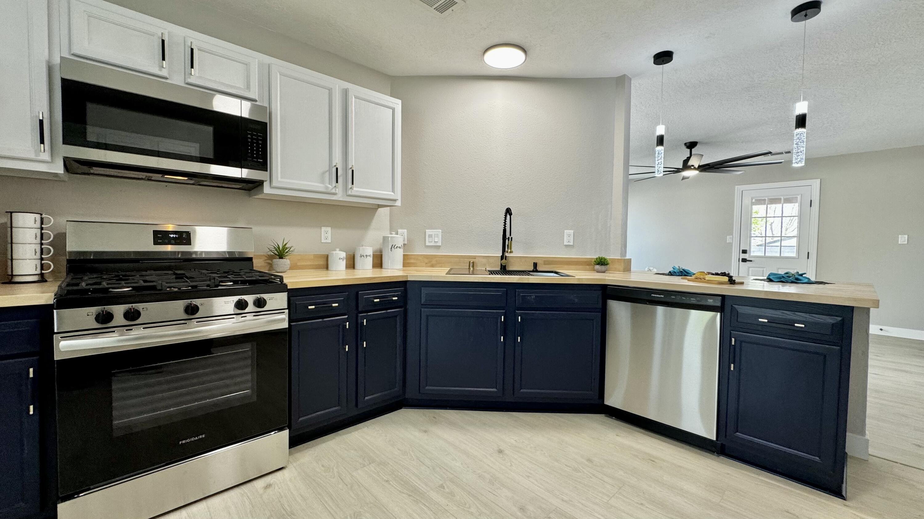 936 Perry Meadows Drive, Rio Rancho, New Mexico image 9