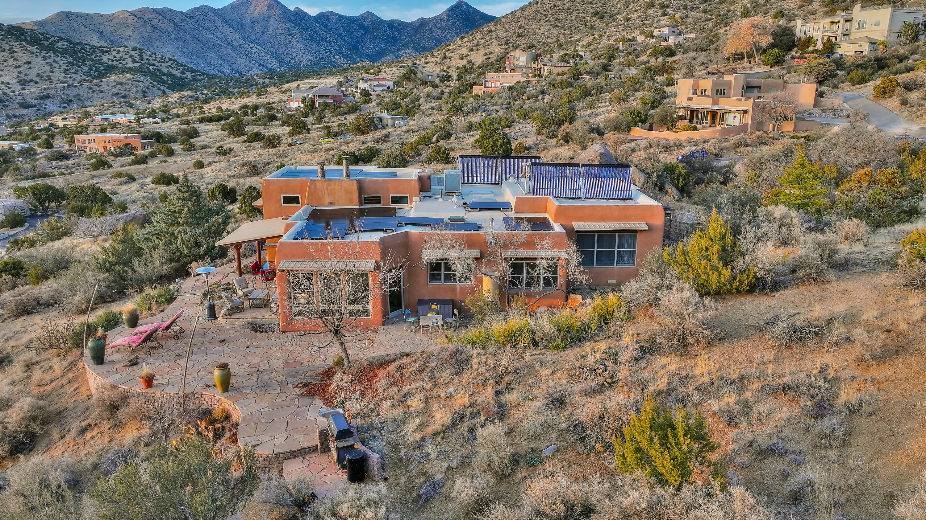 8 La Luz Trail NE