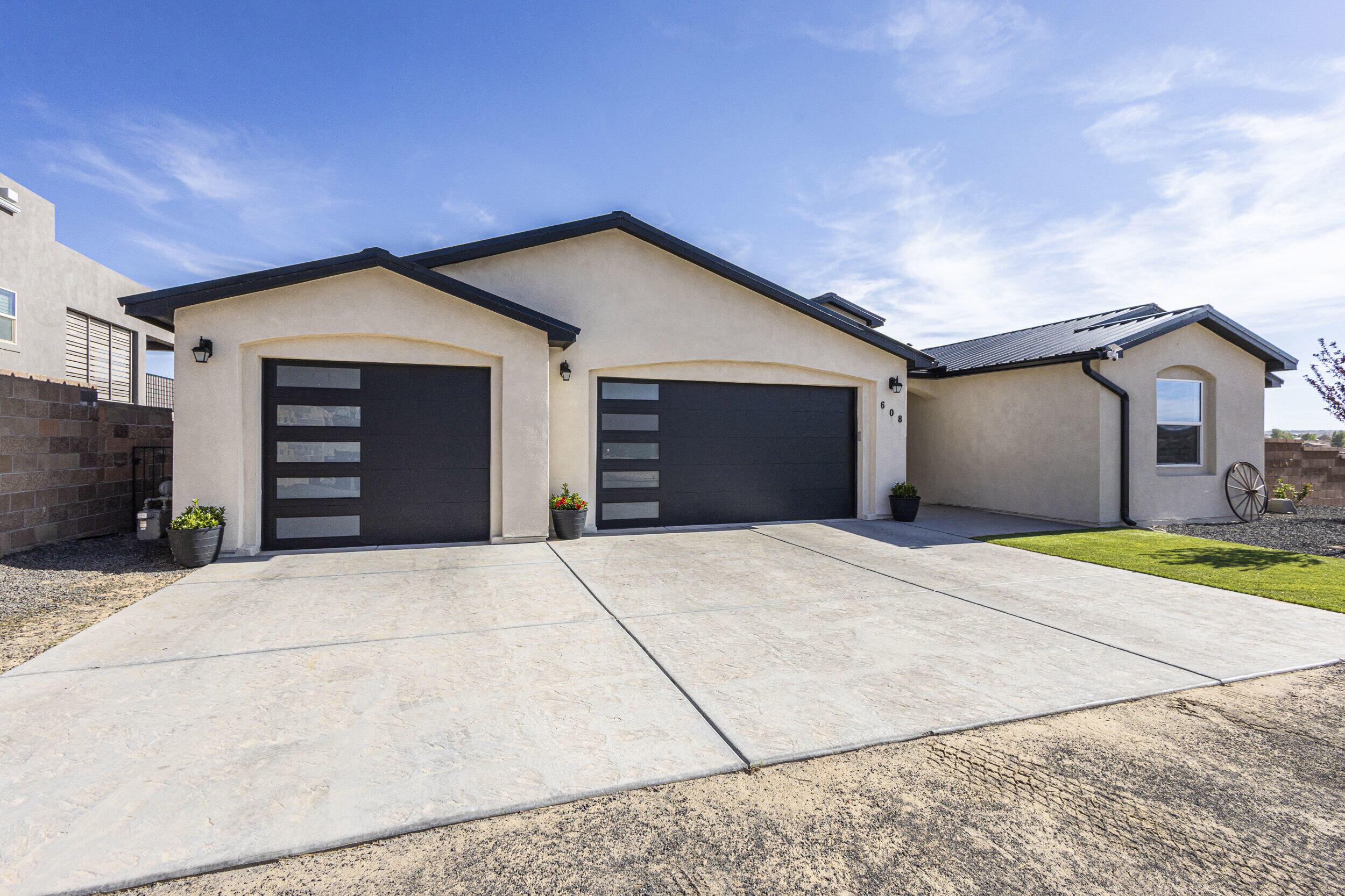 608 Southern Boulevard, Rio Rancho, New Mexico image 1