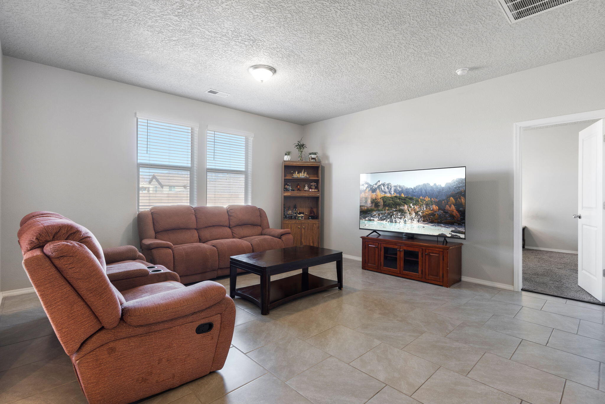 2001 Canyon Wren Court SE