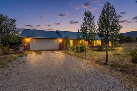 Photo of 5 Francisco Road NE, Cedar Crest, NM 87008 (MLS # 1105636)