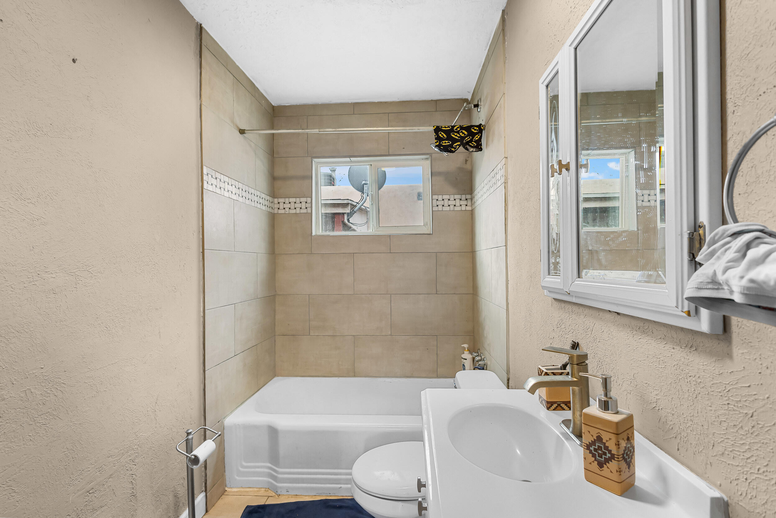 941 Palomas Drive, Albuquerque, New Mexico image 17