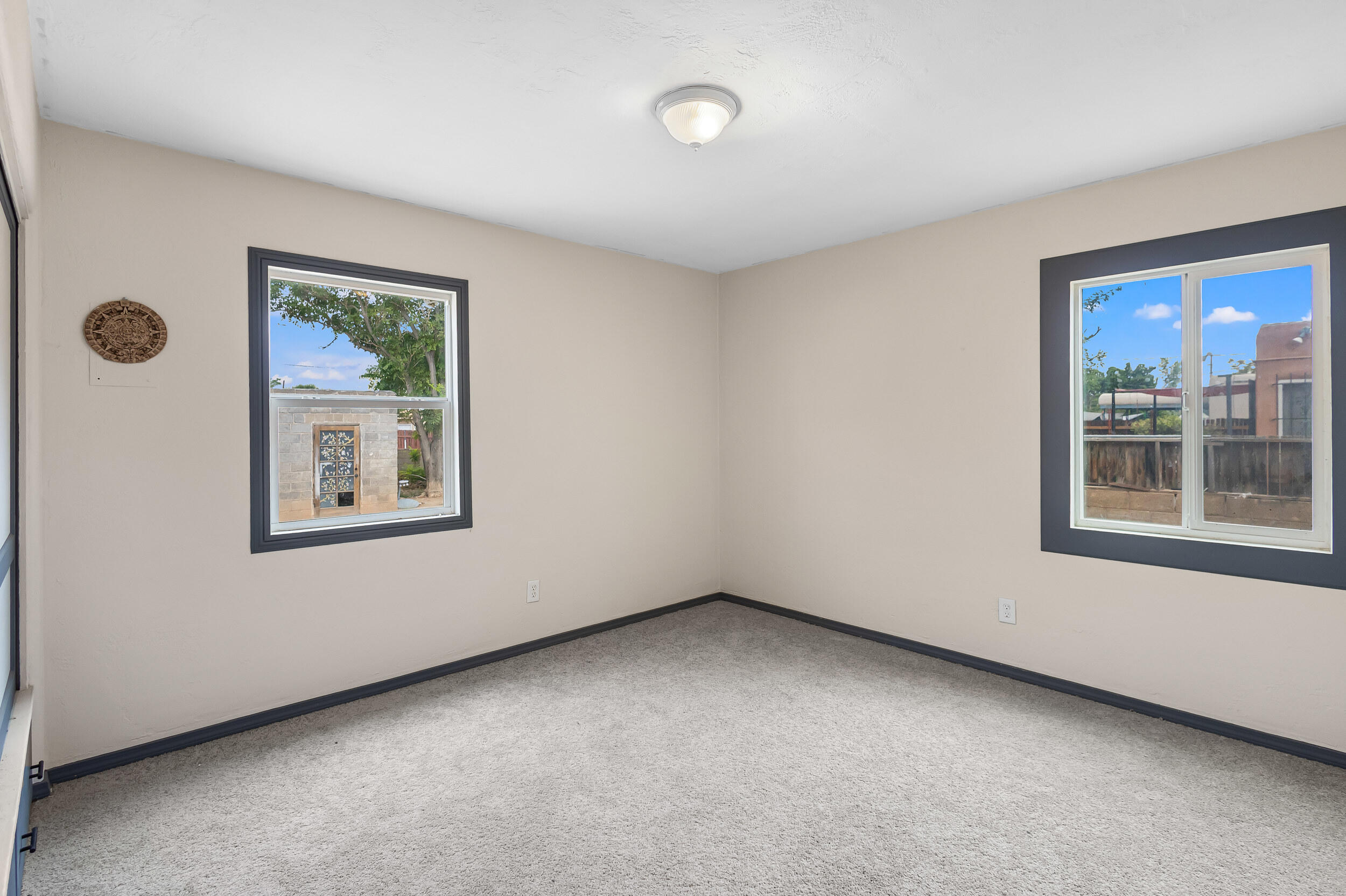 941 Palomas Drive, Albuquerque, New Mexico image 15