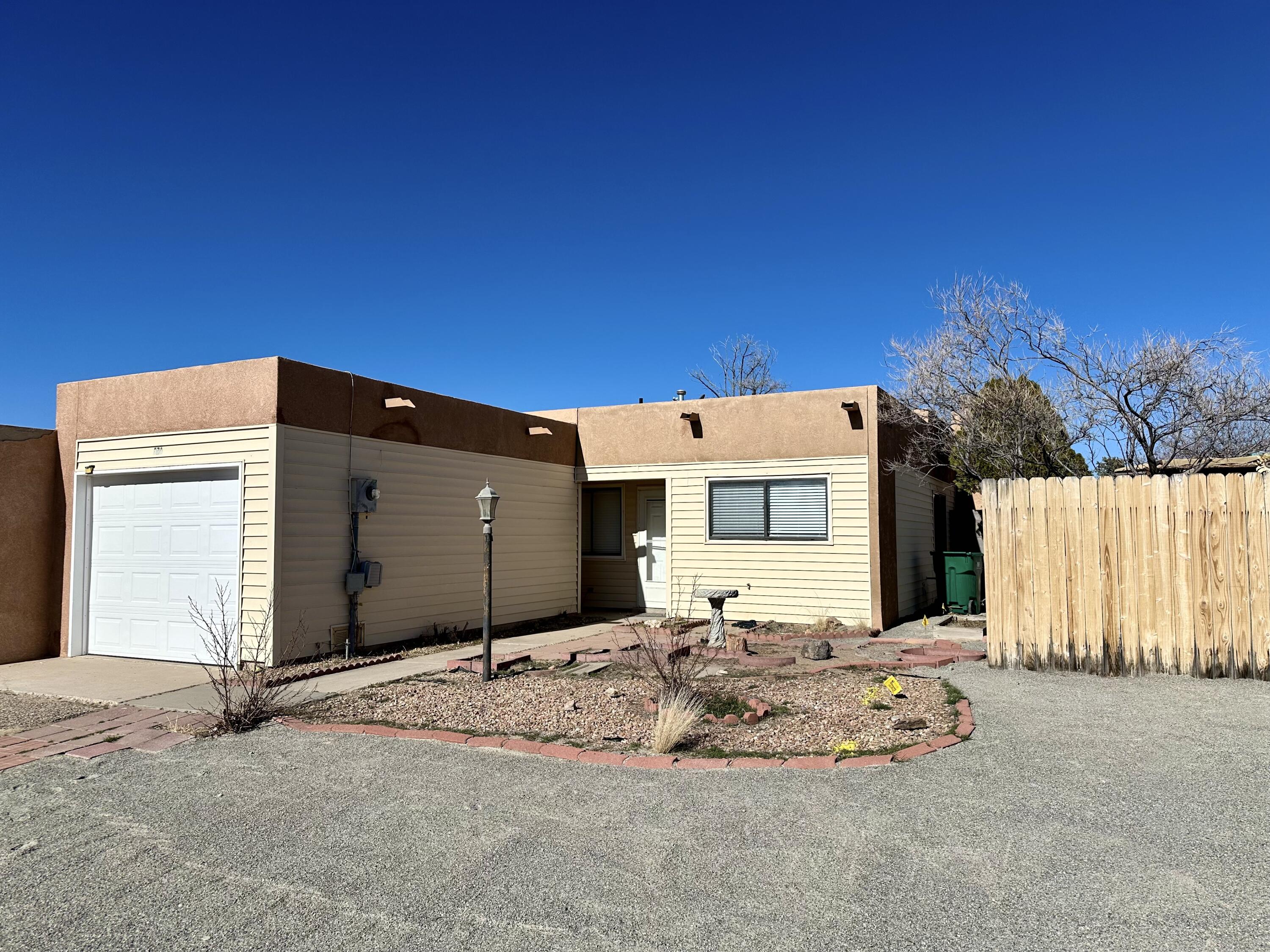 571 Star Villa Circle SE