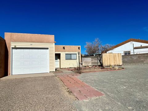 Townhouse For Sale - 571 Star Villa Circle<br/> Sandoval County, Rio Rancho, NM 87124