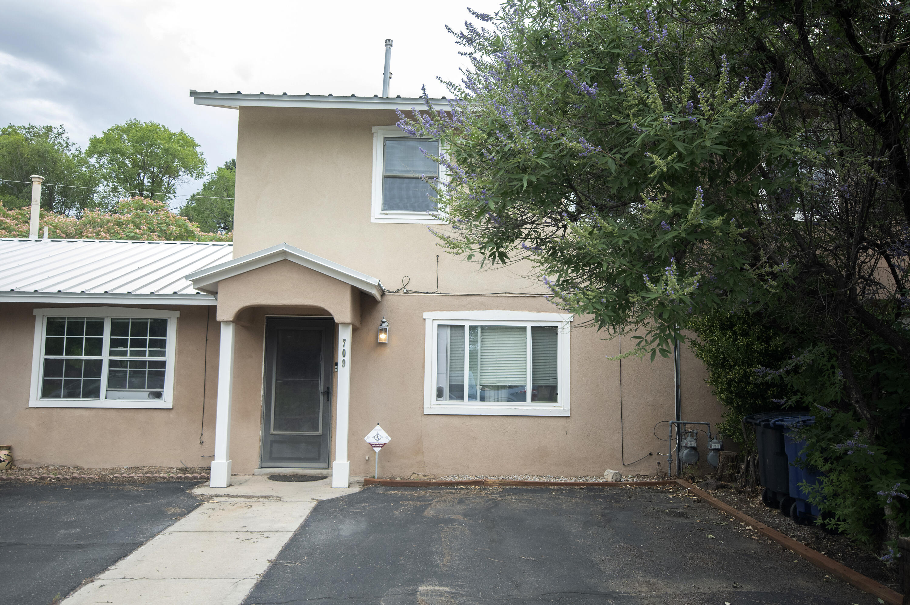 View Albuquerque, NM 87107 townhome